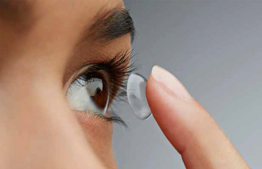Wearing eyeglasses instead of contact lenses for eye protection