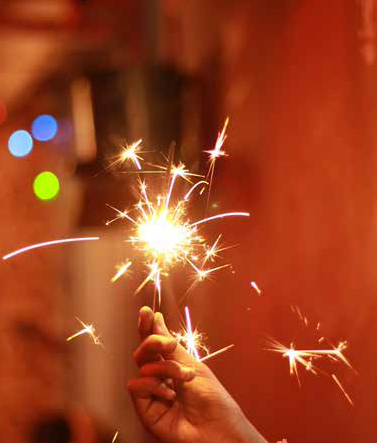 Flushing the eye with water after a firecracker injury